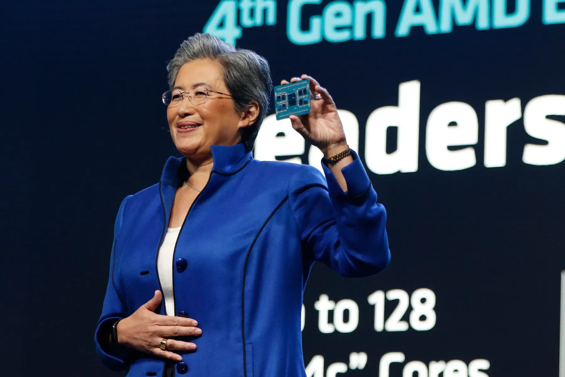 AMD تكشف في CES عن معالجات ذكاء اصطناعي أقوى وتلوّح بقفزة أداء ضخمة في الجيل القادم