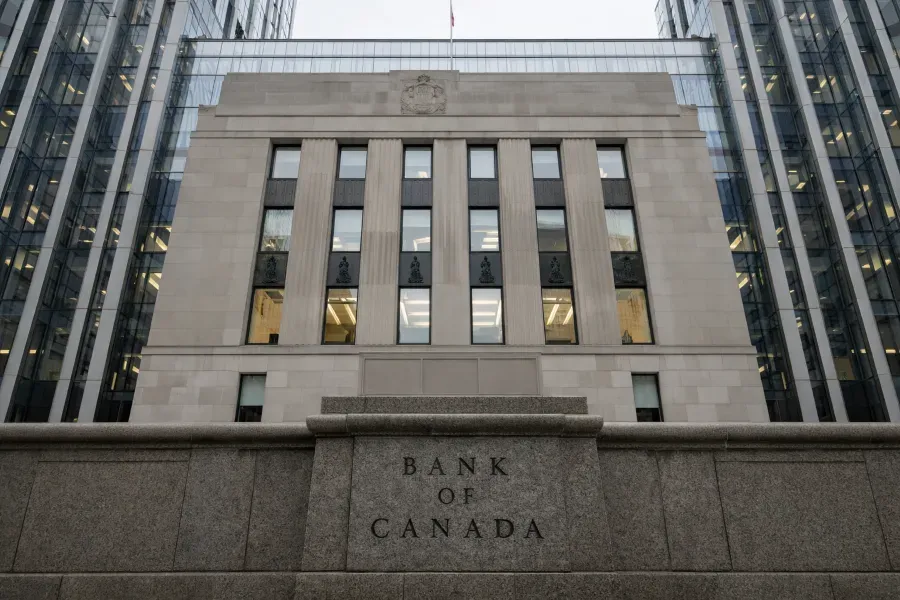 Canadian 10-Year Government Bond Yield Holds Below August Highs Amid Slowing Growth and Bank of Canada Policy Caution