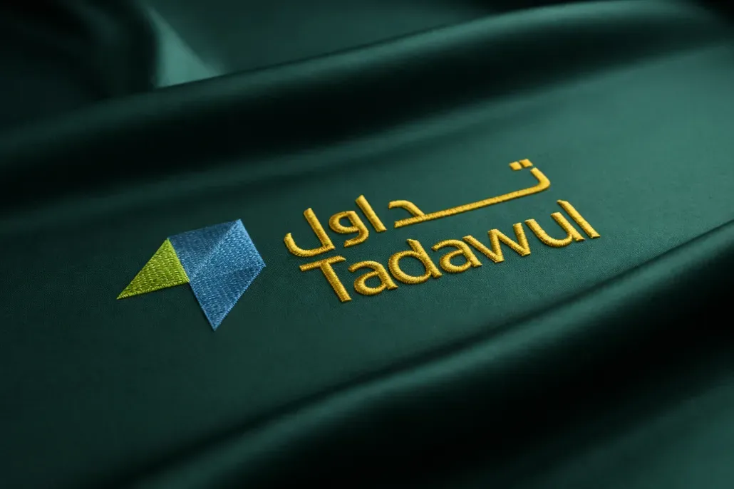 Saudi Market Opens Slightly Lower Amid Active Trading in Aramco and Al Rajhi