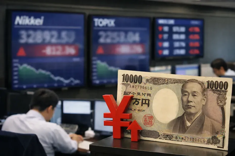 Yen Surge Pressures Japanese Stocks Amid Fears of Coordinated Tokyo-Washington Intervention