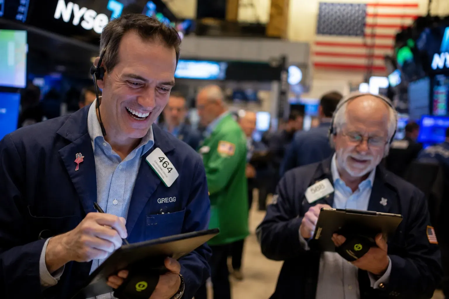 US Stocks Surge as Iran-US Deal Sparks Global Risk Rally